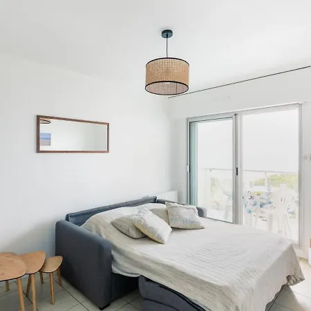 Claire-2 By Interhome